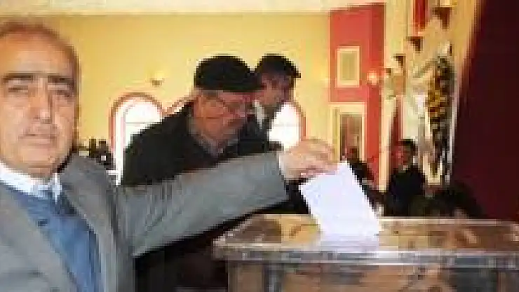 Çiftçiler yeniden Rüştü Civak dedi