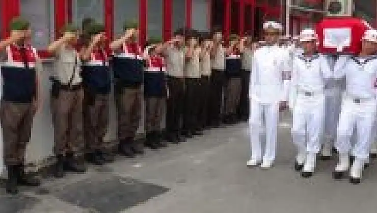 Denizde boğulan asker için tören düzenlendi