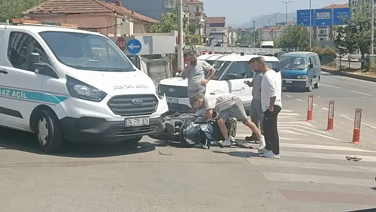 Emniyet önünde kaza