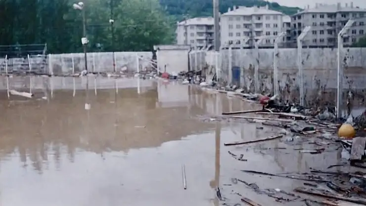 Felaketin üzerinden tam 27 yıl geçti