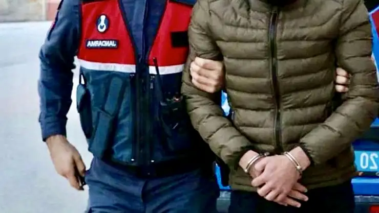 Gece operasyonu: Para ve uyuşturucu