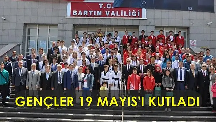 Gençler 19 Mayıs'ı Kutladı
