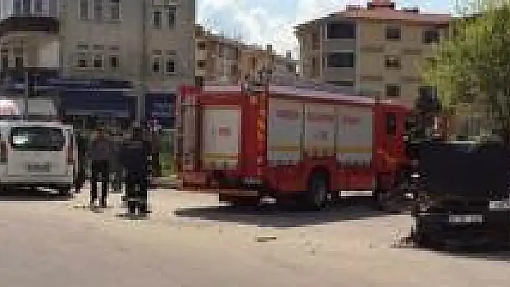 Gölbucağı kavşağında kaza