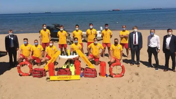 İnkumu'nda cankurtaranlar göreve başladı