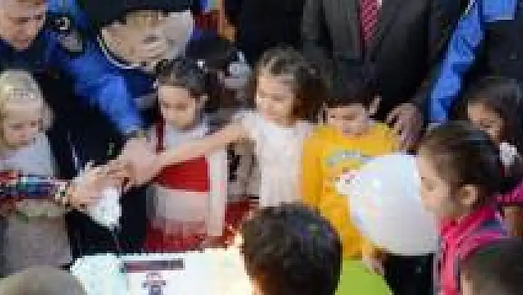 Kanka Polis Ulus'ta minik öğrencilerle buluştu