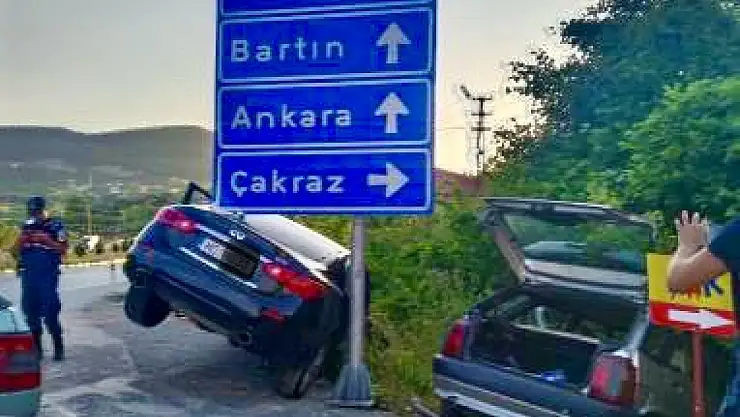 Kavşakta ilginç kaza