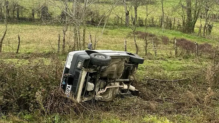 Kayan araç şarampole yuvarlandı