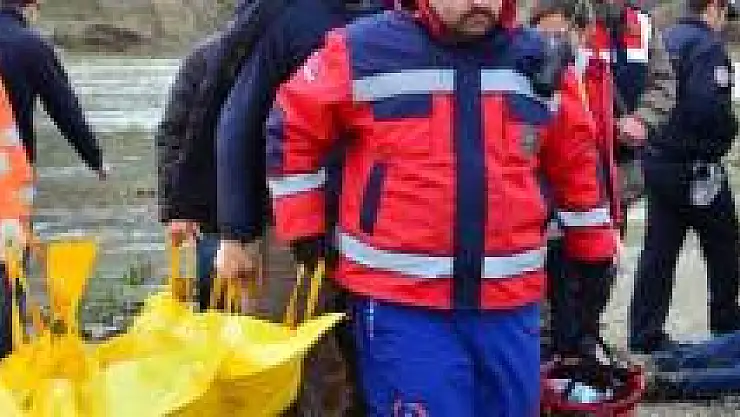 Kayıp kadın derede ölü bulundu