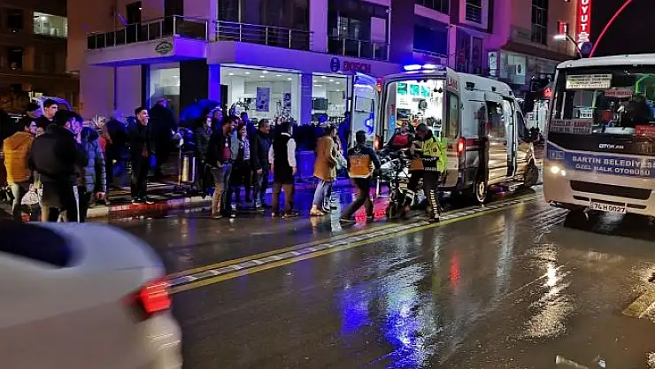 Kız öğrenciye çarpan sürücü olay yerini terk etti