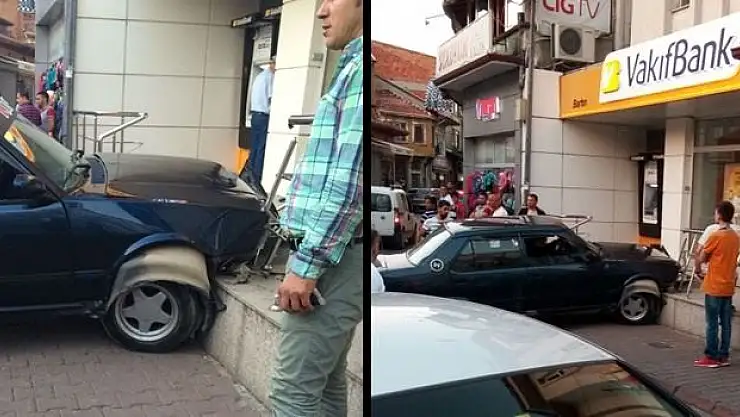 Kontrolden çıkan otomobil, bankaya çarptı