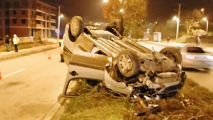 Kontrolü kaybetti, takla attı