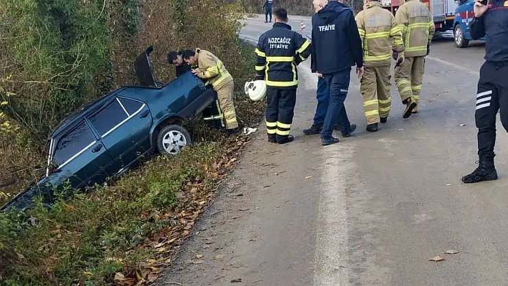Kozcağız'da kaza, şarampole devrildi