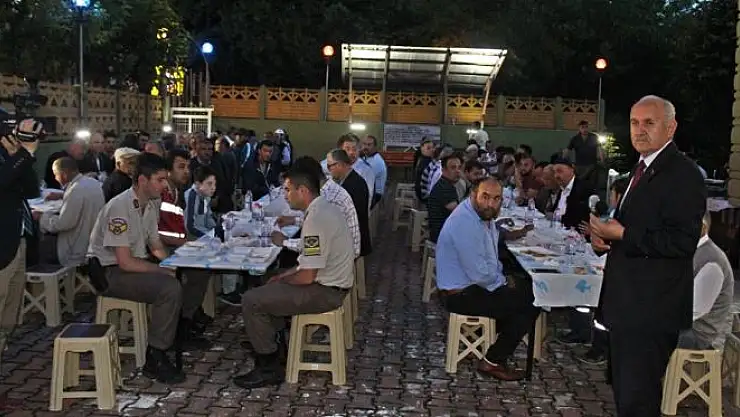 Kozcağızda Mahalle İftarları Devam Ediyor