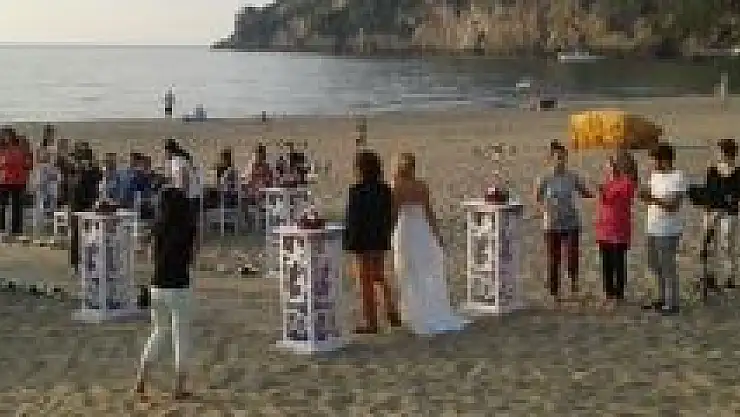 Kumsalda nikah modası