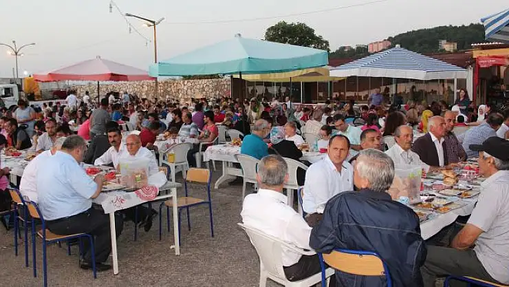 Kurucaşile'de Halk İftarı Düzenlendi