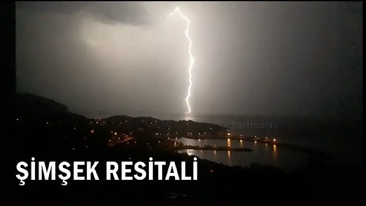 Kurucaşile semalarında şimşek resitali