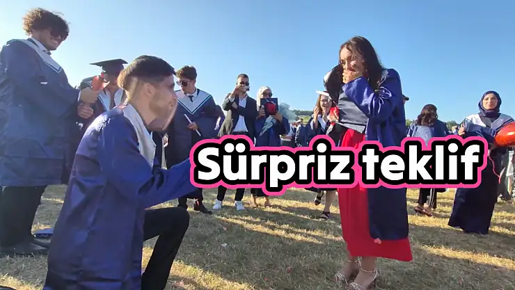 Mezuniyet töreninde sürpriz teklif