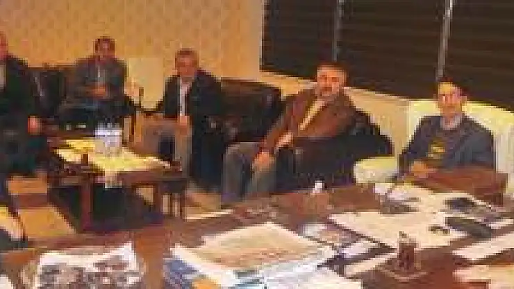 MHP Hasankadı teşkilatından Akın'a Ziyaret