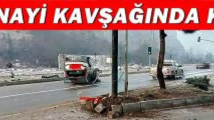 Otomobil buz tutan yolda takla attı, 1 yaralı