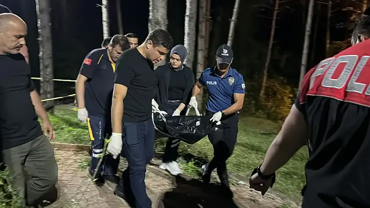 Parkta cansız bedeni bulundu