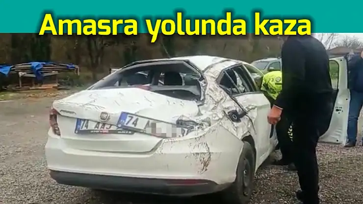 Tabelaya çarpıp takla attı