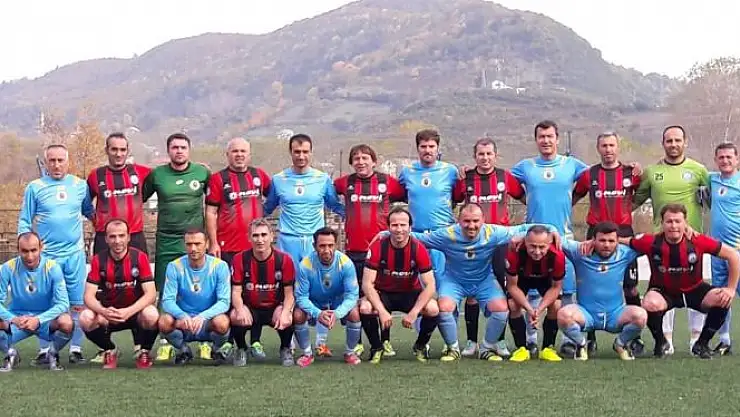 Veteranlar Futbol Liginde İkinci Hafta Maçları Oynandı