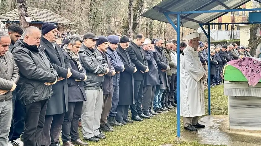 Kaymakam Kadiroğlu, acılı ailenin yanında