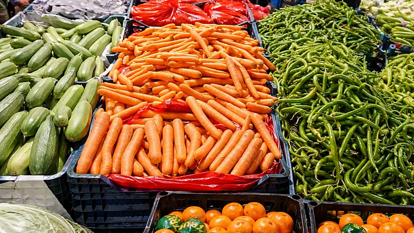 Soğuk hava pazarcıyı, fiyatlar vatandaşı üşüttü