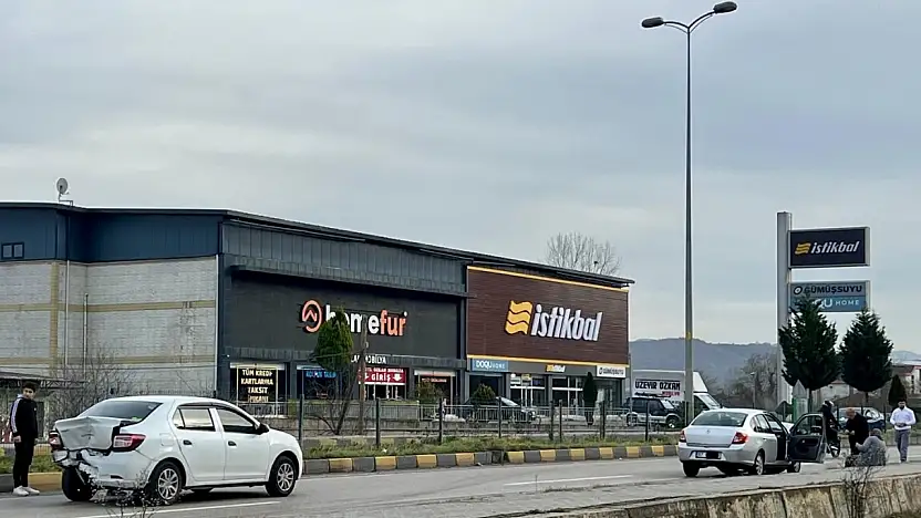 Terminal yolunda kaza