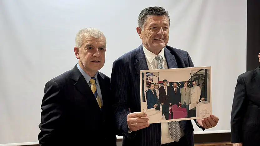 Yazı yazma helaya başın girer belaya