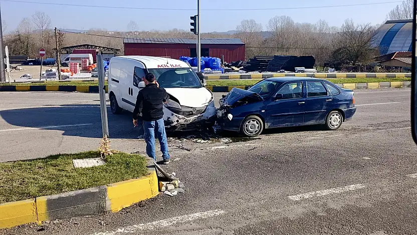 Yeni kavşakta kazalar yaşanıyor