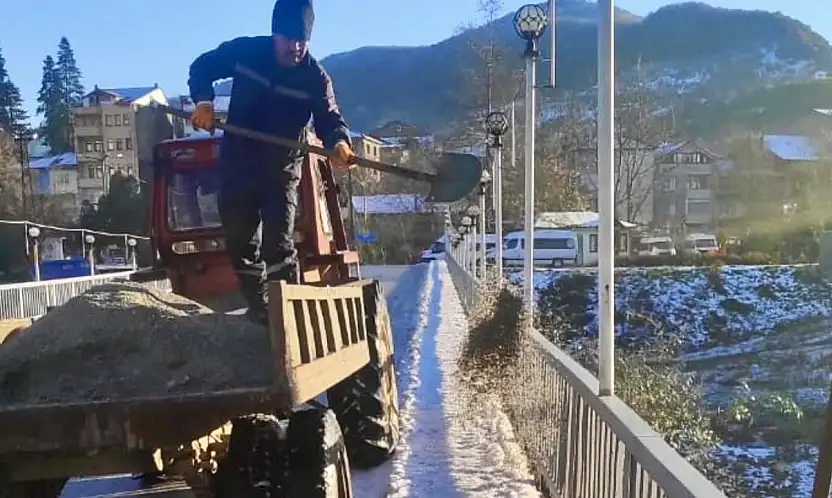 Ekiplere sahada, önemler alınıyor