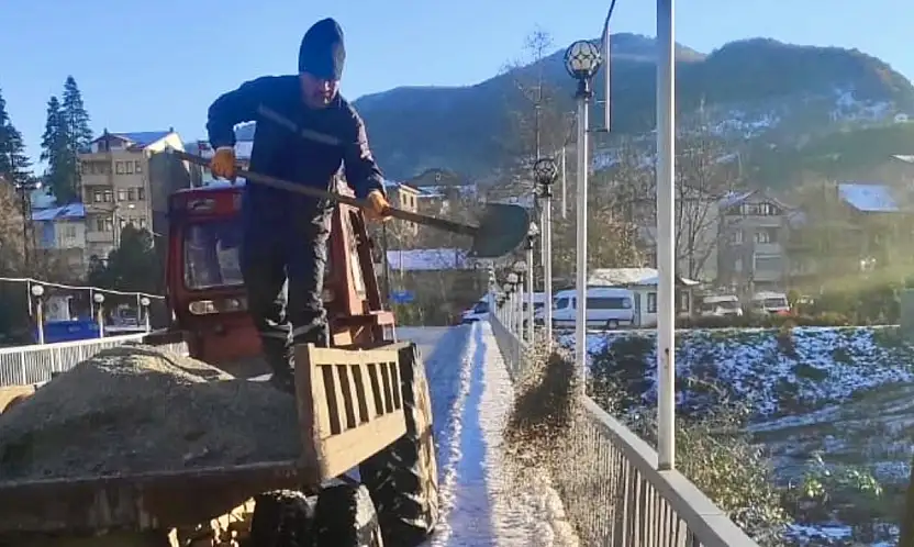 Ekiplere sahada, önemler alınıyor