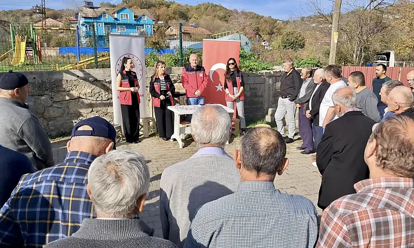 Köy köy geziyorlar