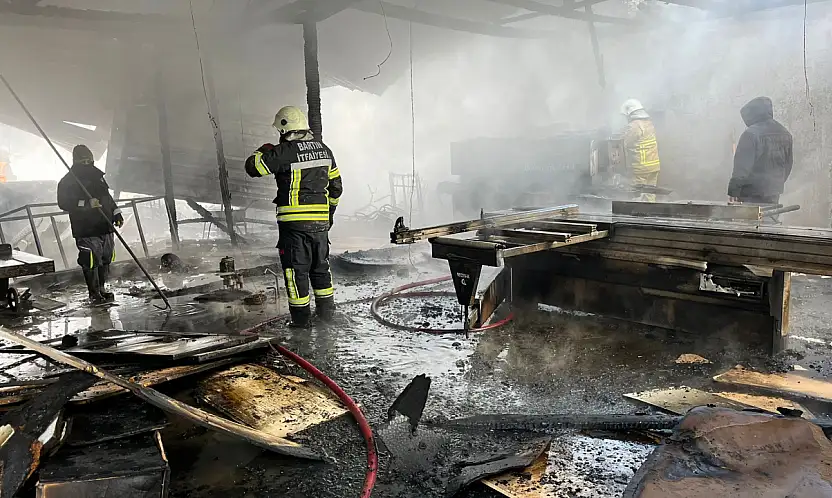 Mobilya atölyesinde yangın çıktı