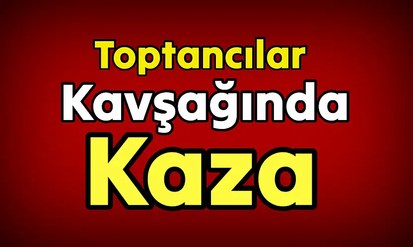 Motosiklettekiler yere savruldu