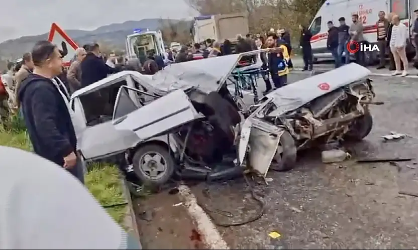 Otomobil hurdaya döndü: 1 ölü, 2 yaralı