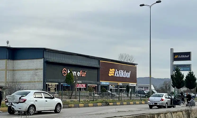 Terminal yolunda kaza