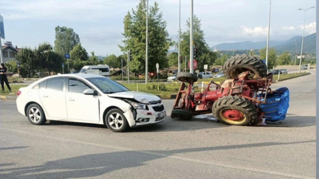 Kurtköy organize kavşağında kaza