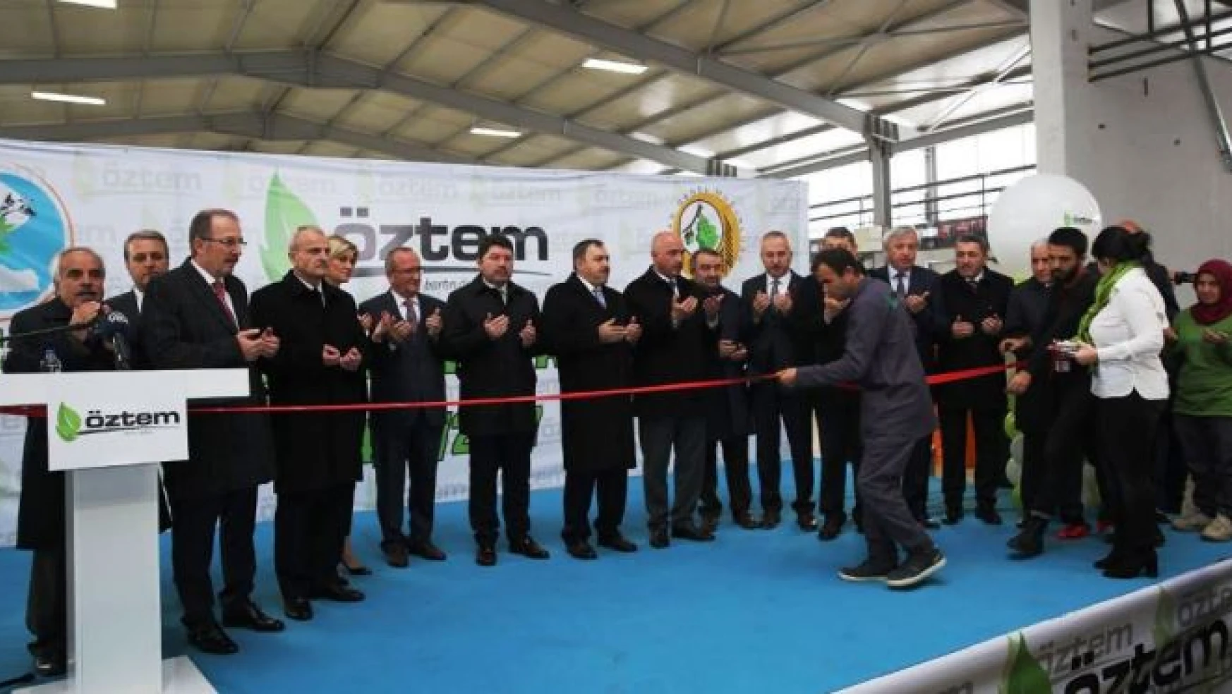 Bakan Eroğlu, Defne Yaprağı Fabrikasının Açılışını Yaptı