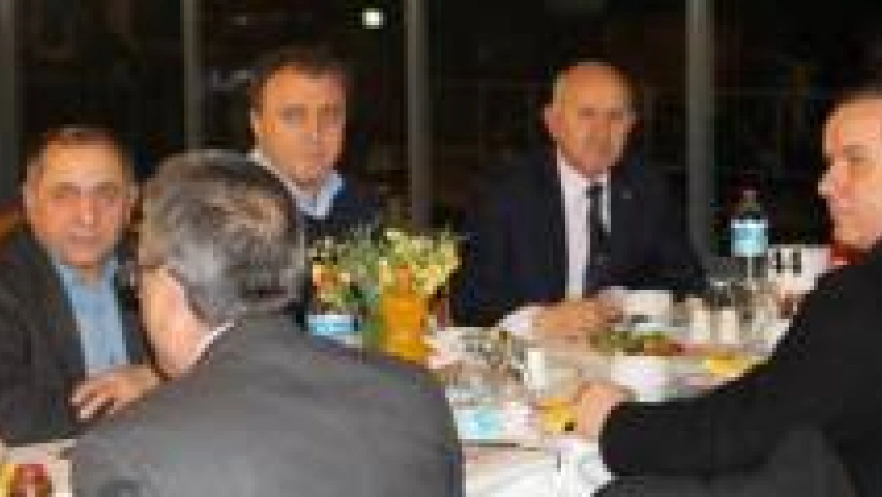 Başkan Karaman'dan Kaynaşma Yemeği
