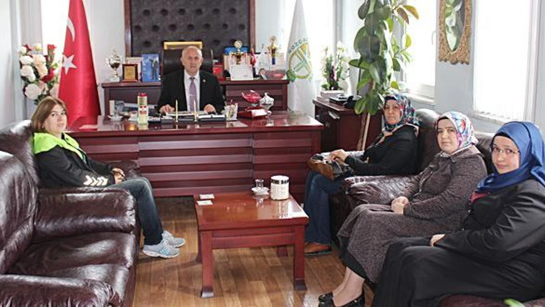 Kurs Hocalarından Başkan Karaman'a Ziyaret