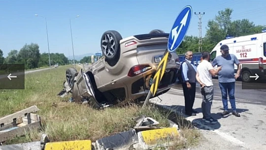 Traktör ile otomobil Çarpıştı