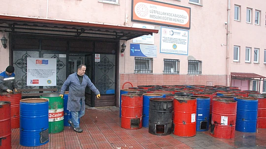 Bartın'dan depremzedelere varil soba