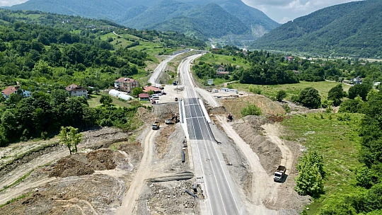 Çöken yola yapılan köprü hizmete açıldı