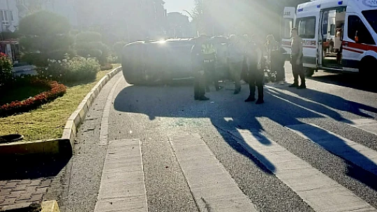 Çatmaca ışıklı kavşakta kaza