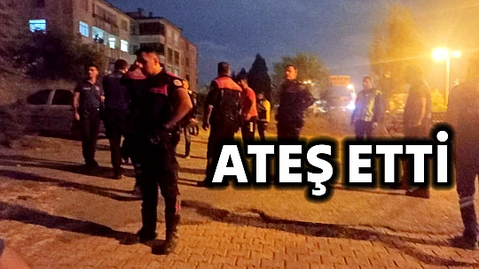 Balkondan tüfekle ateş etti