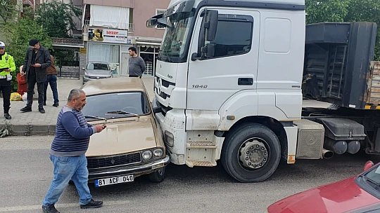 Tırın önünde sürüklendi