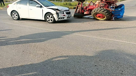 Kurtköy organize kavşağında kaza