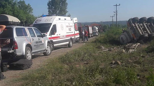 Saltukova'da feci kaza, 1 ölü 5 yaralı